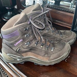 Lowa Women's Renegade Hiking Boots